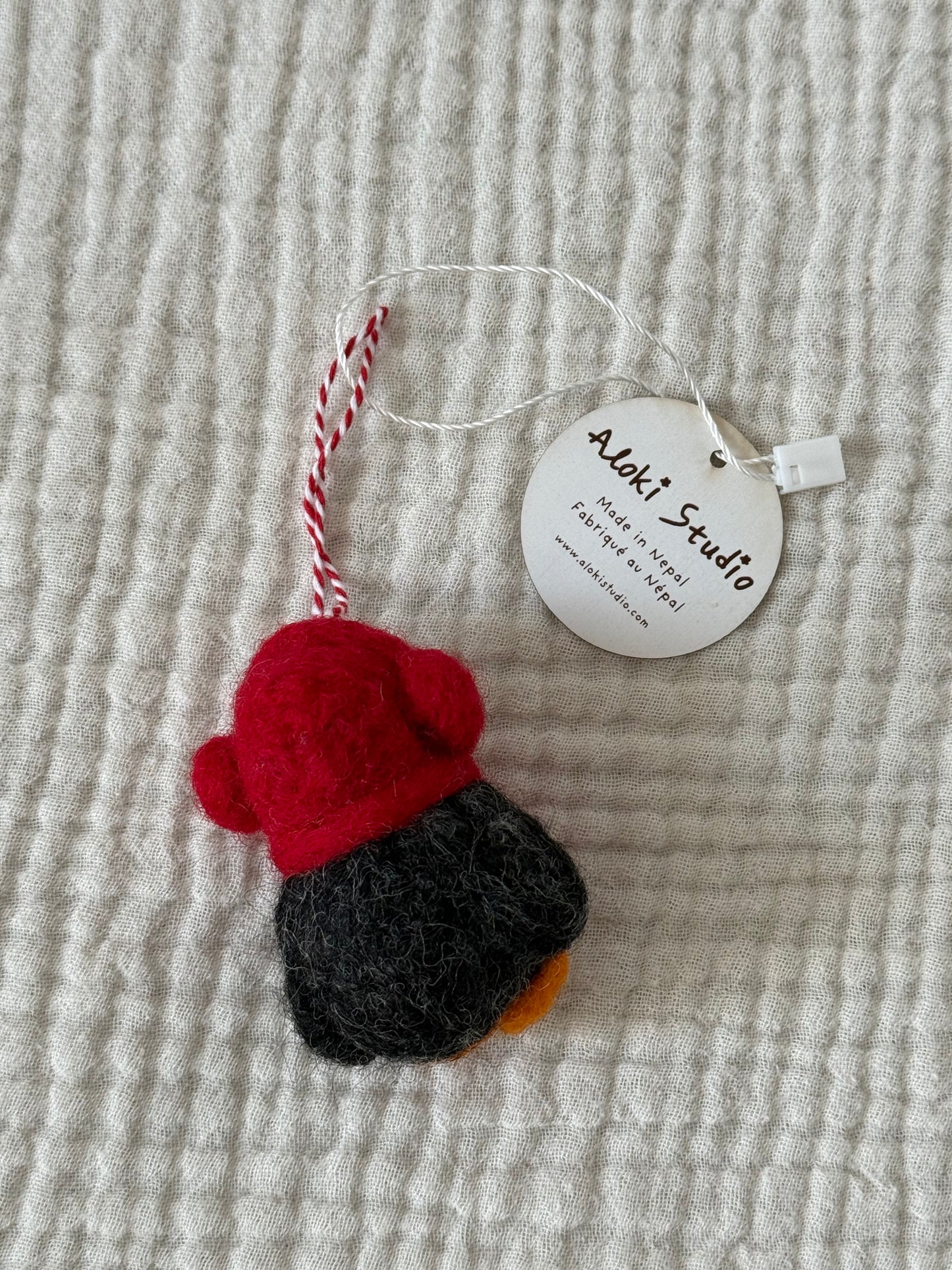 Red Penguin